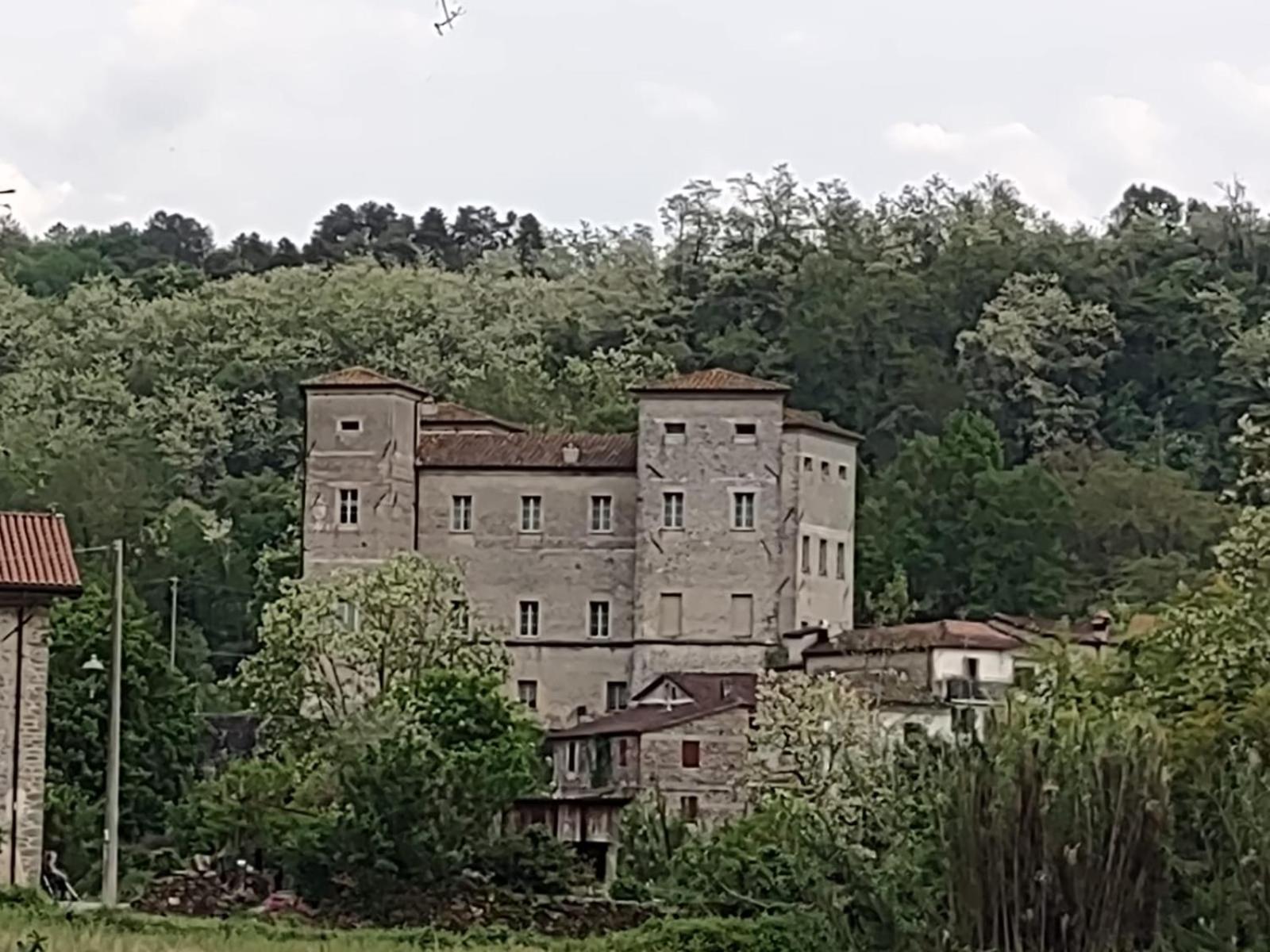 Castello Di Pontebosio Luxury Resort Licciana Nardi ภายนอก รูปภาพ